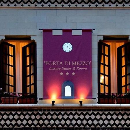 Porta Di Mezzo Luxury Suites & Rooms Taormina Exterior photo