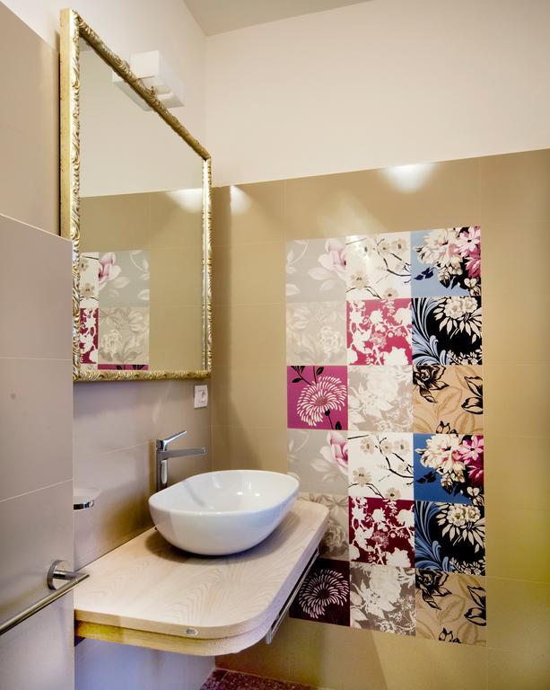 Porta Di Mezzo Luxury Suites & Rooms Taormina Exterior photo