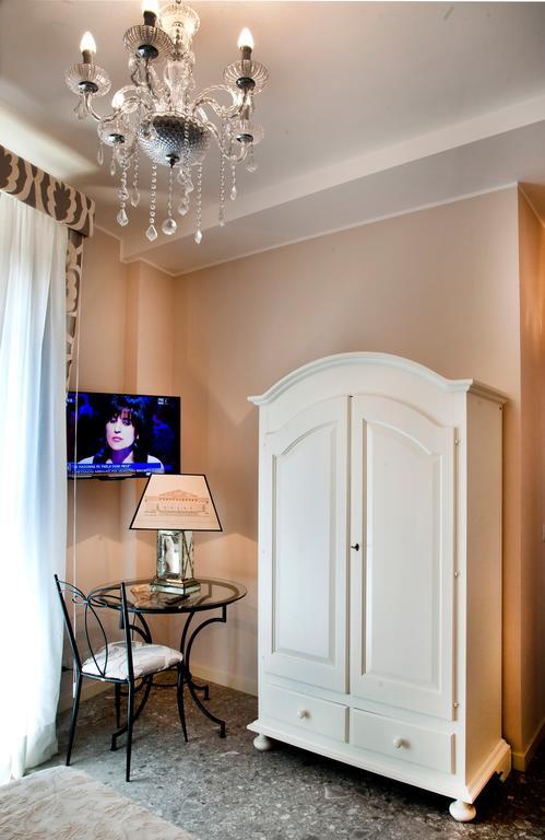 Porta Di Mezzo Luxury Suites & Rooms Taormina Room photo