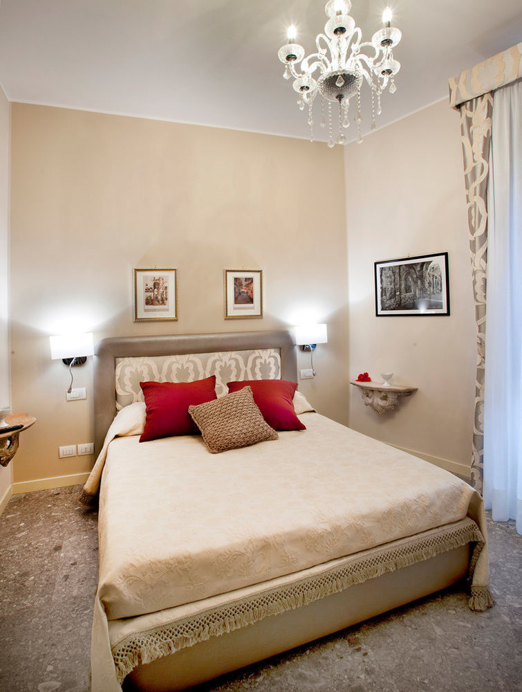 Porta Di Mezzo Luxury Suites & Rooms Taormina Exterior photo