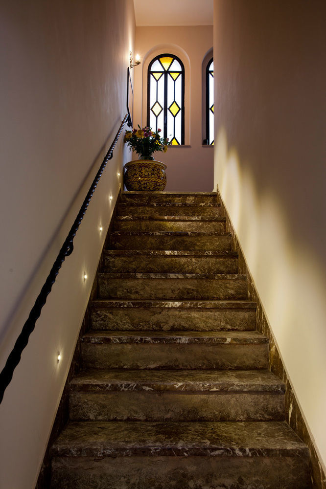 Porta Di Mezzo Luxury Suites & Rooms Taormina Exterior photo