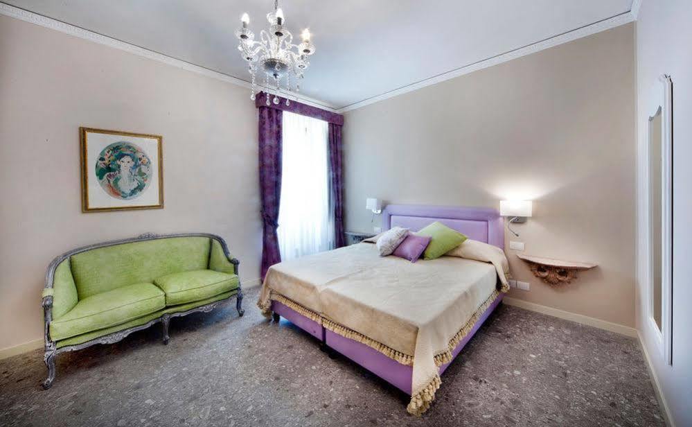 Porta Di Mezzo Luxury Suites & Rooms Taormina Exterior photo