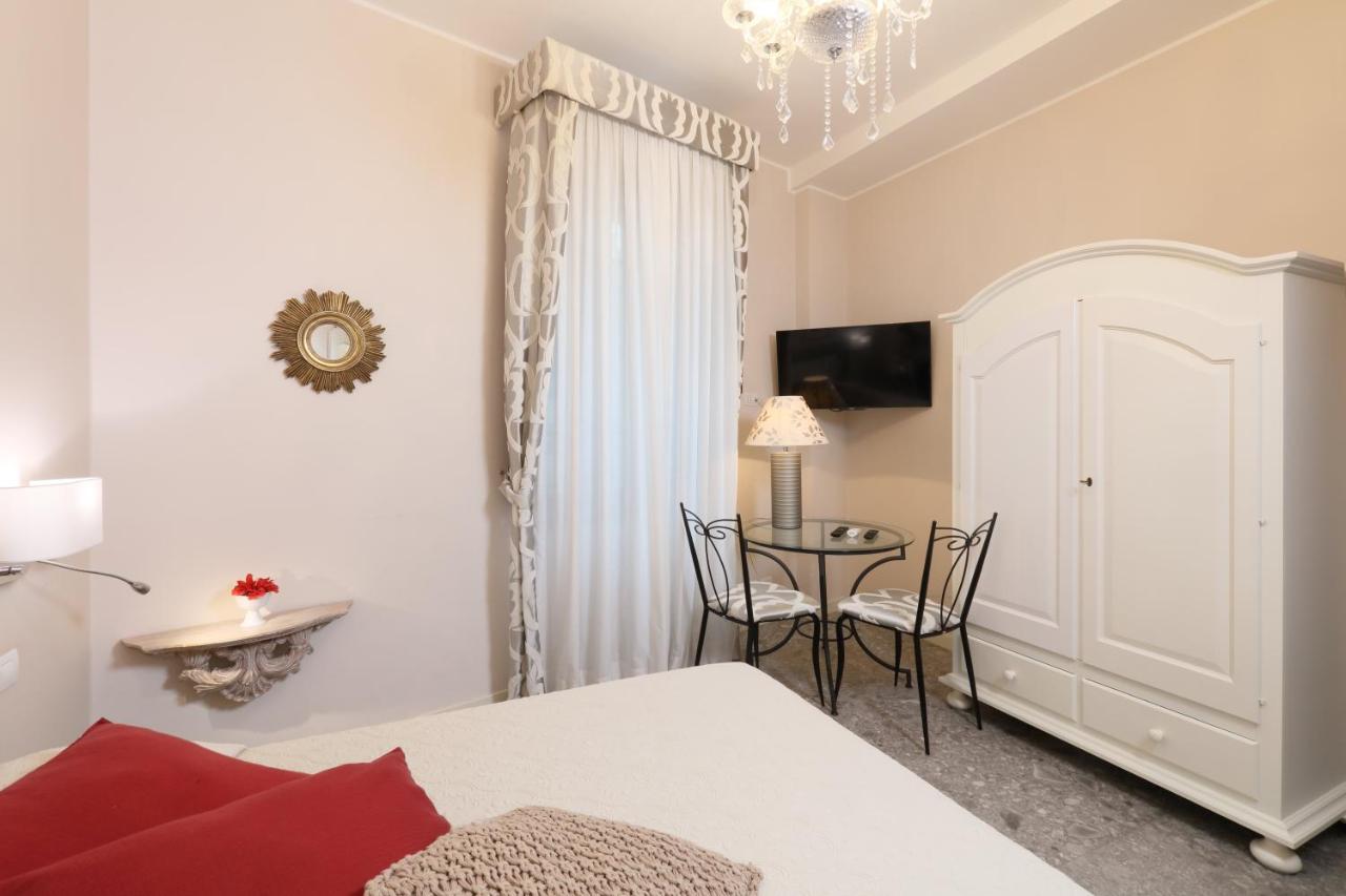 Porta Di Mezzo Luxury Suites & Rooms Taormina Exterior photo