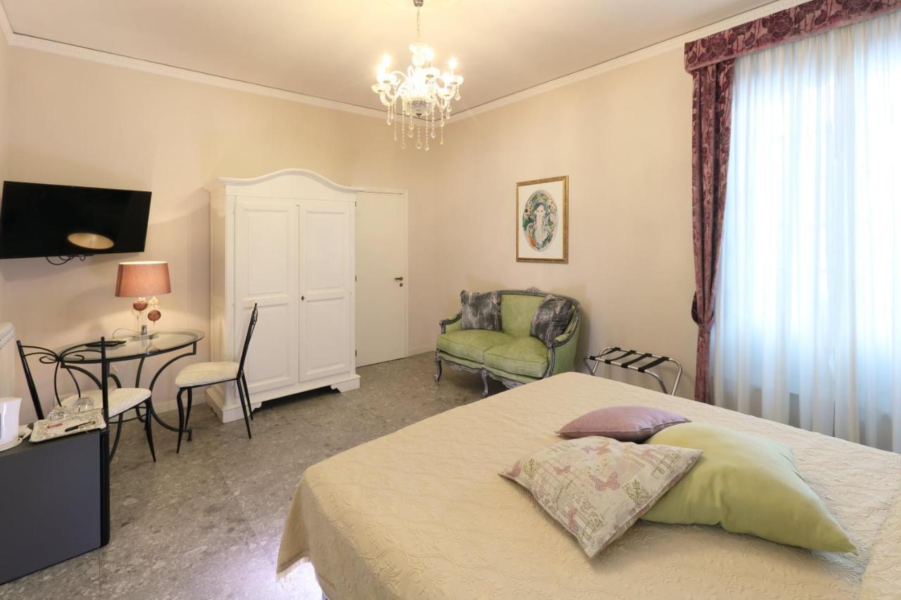 Porta Di Mezzo Luxury Suites & Rooms Taormina Exterior photo