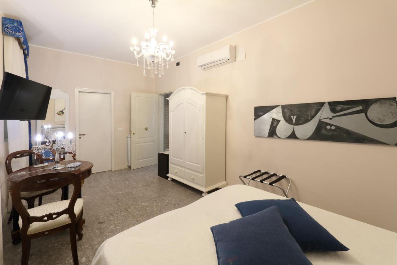 Porta Di Mezzo Luxury Suites & Rooms Taormina Exterior photo
